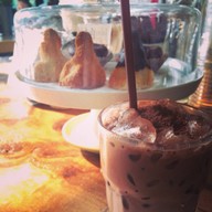 ชั้น ๑ คาเฟ่