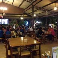 ร้านอาหารชานชลา