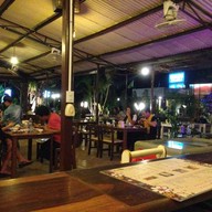 ร้านอาหารชานชลา