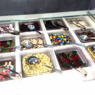 Partyland Frozen Yogurt