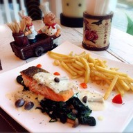 Chef Waan Cafe' & Steak