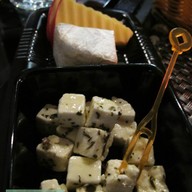 Le Bar Francais Wine Shop and Wine Bar