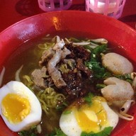 ก๋วยเตี๋ยวลูกชิ้นหมู นำชัย นายเล้ง