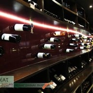 Le Bar Francais Wine Shop and Wine Bar