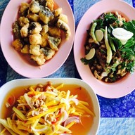 ร้านอาหารฉลองชัยปลาเผา