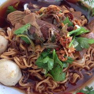 นายเอ็งหมูตุ๋นกระทะทอง