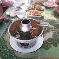 ร้านอาหารฉลองชัยปลาเผา
