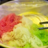 นุช ขนมหวาน