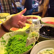 นุช ขนมหวาน