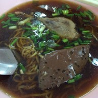ก๋วยเตี๋ยวเป็ดตุ๋นเจ๊ไฝ