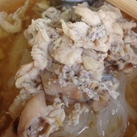 ร้านก๋วยเตี๋ยวไก่ลุงเลื่อน