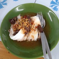 หนมเส้นน้าเนิน