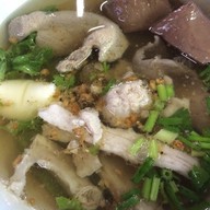 ก๋วยจั๊บยาจีน ตลาดศรีย่าน