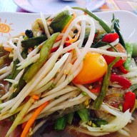 ส้มตำกะยำแซ่บ ตลาดไทเลย