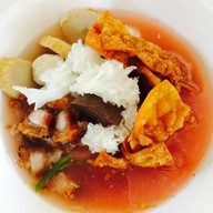 ข้าวมันไก่เจ๊แอ้ว -