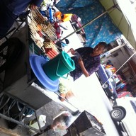 ลูกชิ้นปิ้ง