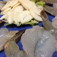 บ้านชายน้ำ