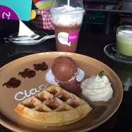 Ciao Bella : Gelato Caffè & Dolce สวนศรีเมือง