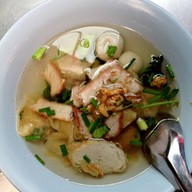 บะหมี่เกี๊ยว สีลมซอย 10