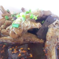ข้าวมันไก่สิงคโปร์ ตลาดนัดสวนรถไฟ