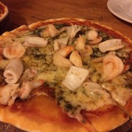 Happy Herb Pizza