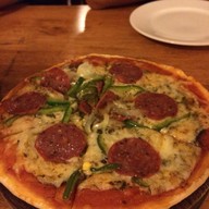 Happy Herb Pizza