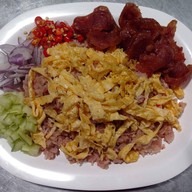 ร้านอาหารหลังบ้าน