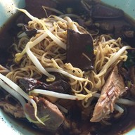 ชวนกิน ก๋วยเตี๋ยวเป็ด ตลาดบองมาร์เช่