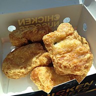 Chester's ปตท.เลียบด่วนรามอินทรา กม.2