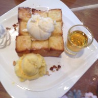 Grape Story Santorini Park