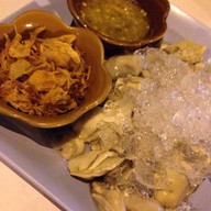 กินลมชมเลน