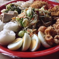 ส้มตำกะยำแซ่บ ตลาดไทเลย