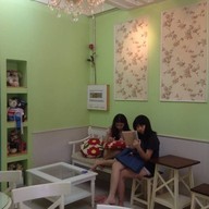 Mary Made Cafe - The Homemade Bakery