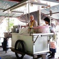 ร้านก๋วยจั๊บ อาแป๊ะ