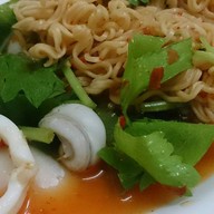 กูจะยำ byยำสดหอนาฬิกา