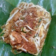 ผัดไทยโบราณเจ้พนม