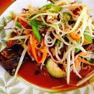 ไก่ย่างห้าลาว ถนนหทัยราษฎร์