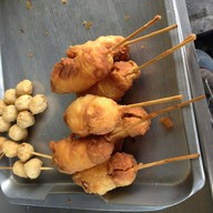 ลูกชิ้นทอด เหลียนหัว