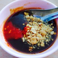 เจ๊หน่อยแหนมเนือง