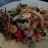 แก่นจันทร์