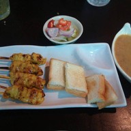 ก๋วยเตี๋ยวเรือ ยกพลขึ้นบก เมเจอร์ฮอลลิวูด รามคำแหง