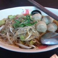 ก๋วยเตี๋ยวเรือ ยกพลขึ้นบก เมเจอร์ฮอลลิวูด รามคำแหง