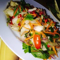 กุ้งเต้นสนามกีฬา เชียงราย 1