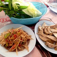 ส้มตำลาว