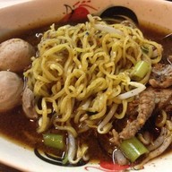 ก๋วยเตี๋ยวเรือ ยกพลขึ้นบก เมเจอร์ฮอลลิวูด รามคำแหง