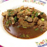 ลาบเป็ดยโส ถ.เจริญราษฎร์