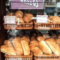 The U.n Irish Pub And Restaurant