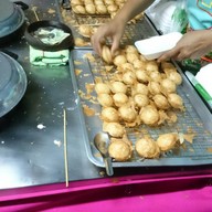 ขนมครกชาววัง ซอยเพชรบุรี 5