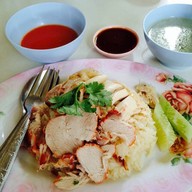 แสนโอชา ข้าวมันไก่