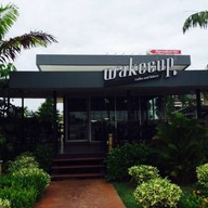 wakecup coffee & bakery เอสโซ่ เทพารักษ์ กม.8